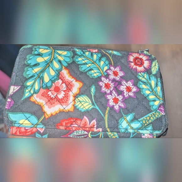 Vera Bradley Multicolor Floral Quilted Wallet - Picture 4 of 5